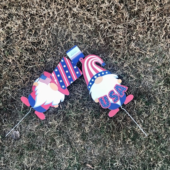 4th of July Garden Gnome Patriotic Yard Stakes-2 New - Picture 1 of 6